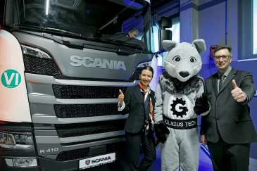 VILNIUS TECH Transporto inžinerijos fakultete atidaryta „Scania“ praktinių užsiėmimų laboratorija, skirta dabarties ir ateities technologijoms