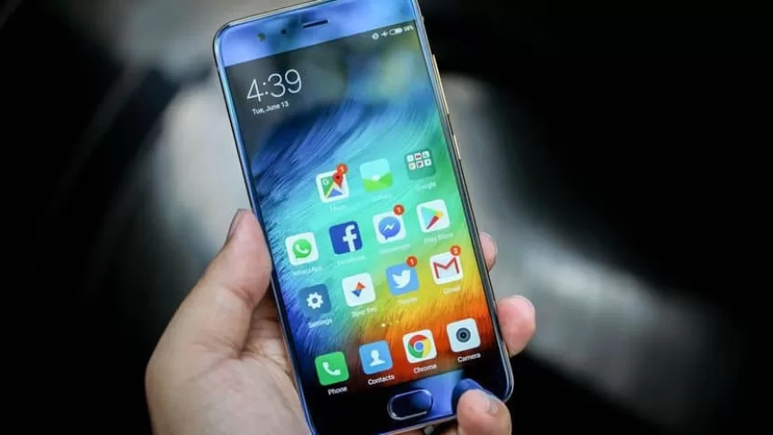 „Xiaomi“ beveik trijų metų senumo flagmanui išleido „Android Pie“ atnaujinimą