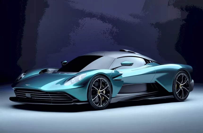F1 technologijos persikelia į gatves: pasigrožėkite nauju „Aston Martin“ superautomobiliu