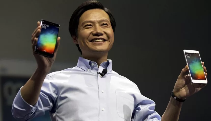 „Xiaomi” vadovas atskleidė mėgstamiausius savo telefonus: trejetuke ir du senesni flagmanai