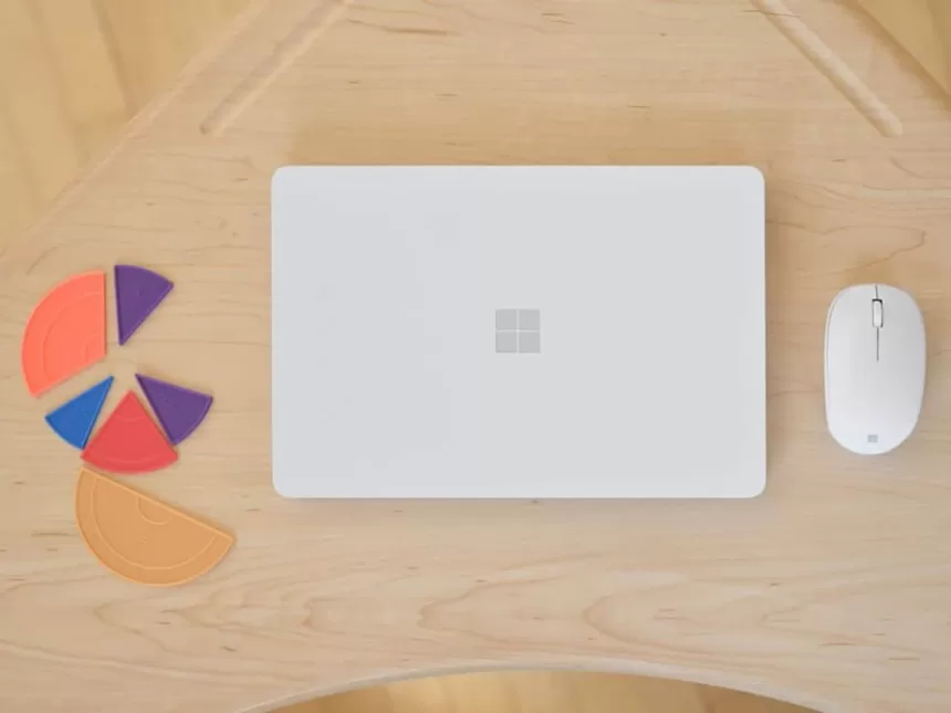„Microsoft“ aktyviai taikosi į edukacijos sektorių: pristatė vos 250€ kainuosiančius „Surface Laptop SE“