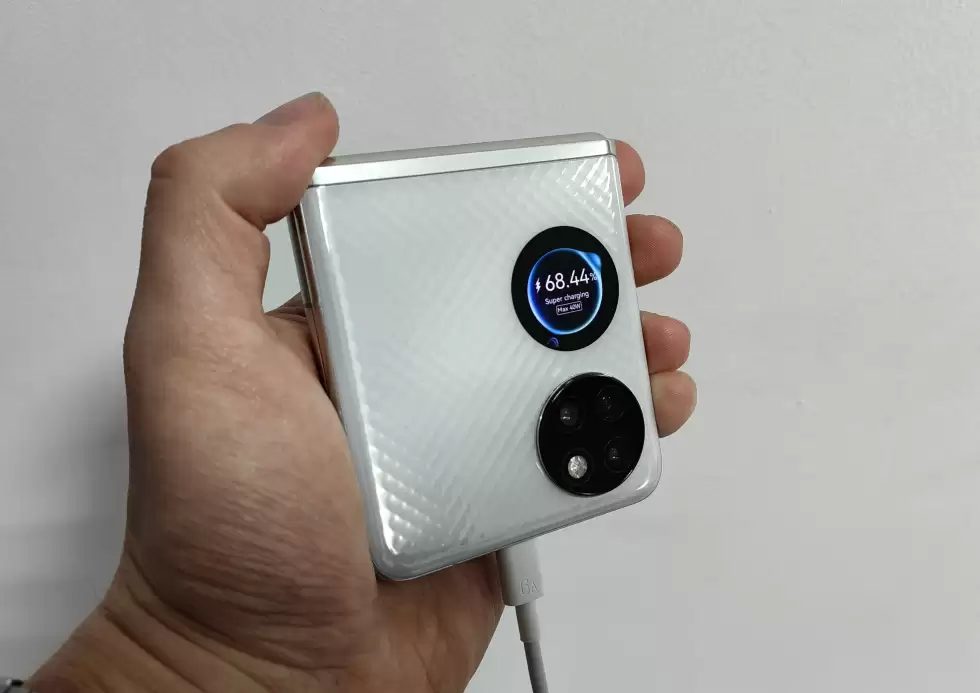 Huawei-P50-Pocket-baterija
