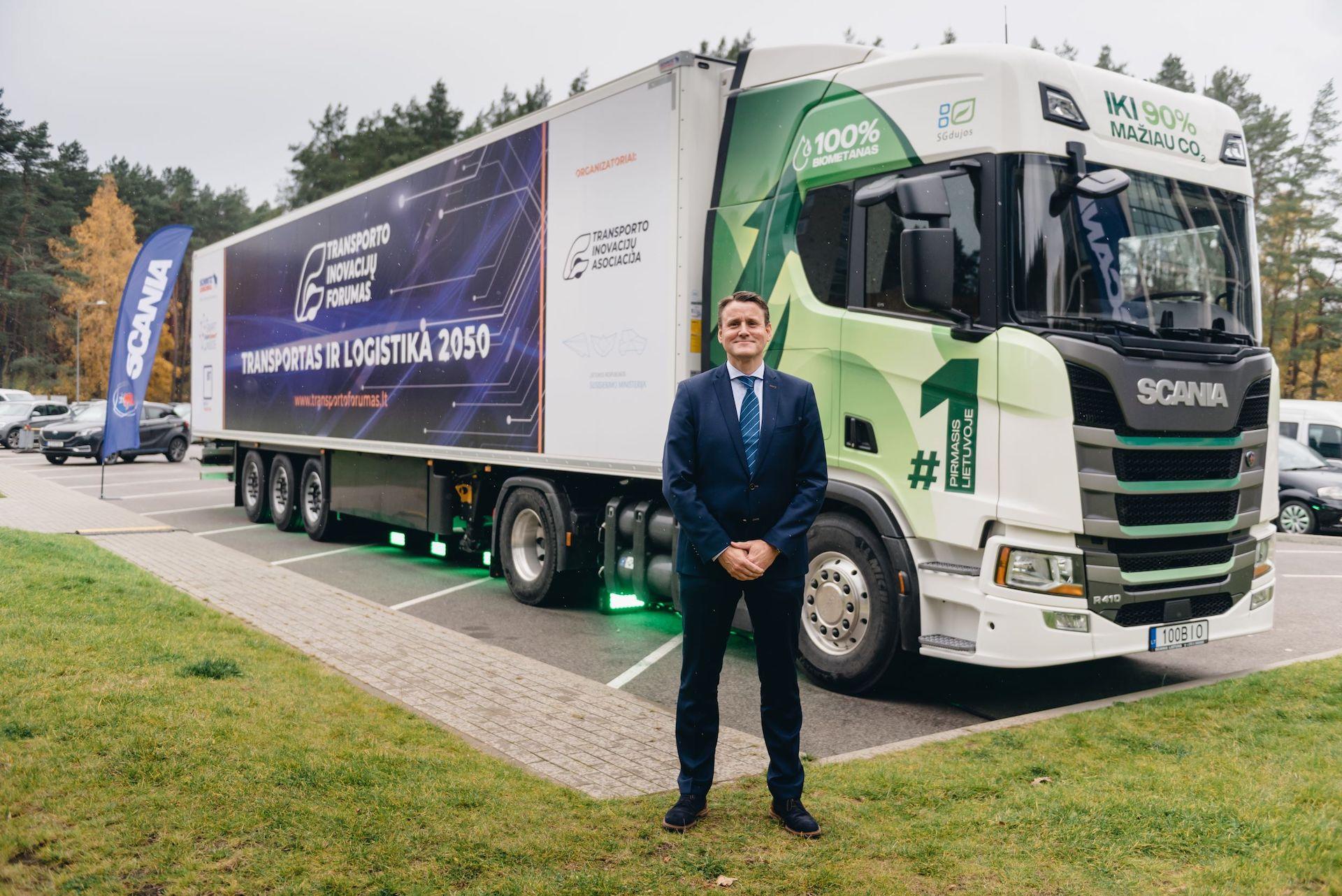 „Scania“ viceprezidentas Vilniuje įvardijo naujus iššūkius, kuriuos teks įveikti pereinant prie elektra varomo sunkiojo transporto