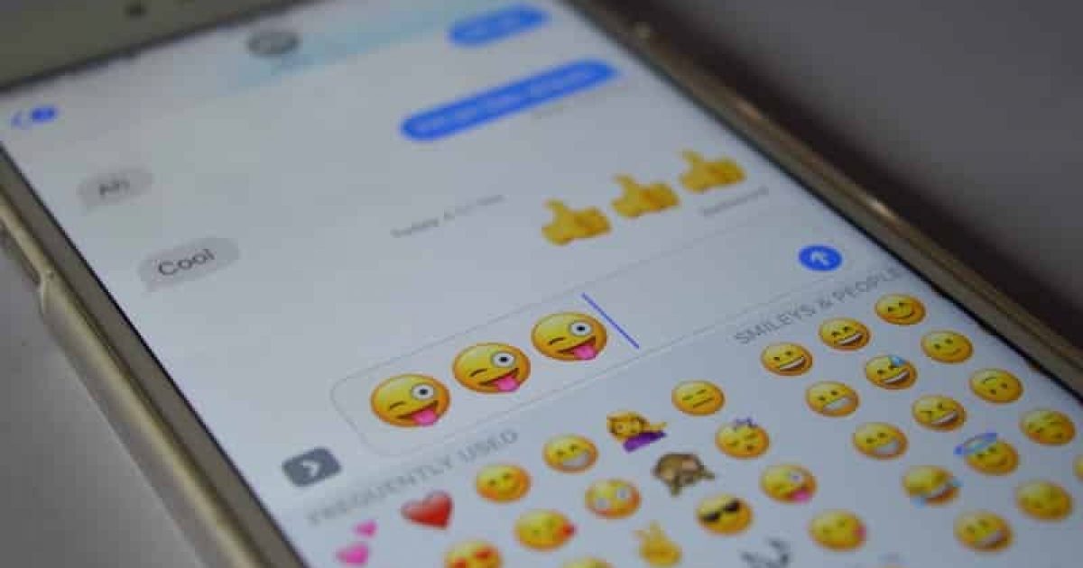 Minint Emoticonų Gimtadienį Kas Bendro Tarp Jų A Telefonai Eu