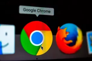 Populiariausia naršykle ir toliau išlieka „Google Chrome“, o „Microsoft“ rizikuoja prarasti savo pozicijas