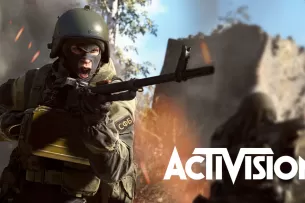 Internautai ir toliau tyčiojasi iš rusų armijos: šįsyk pasklido „Call of Duty“ gerbėjų montažas su „Activision“ komentaru