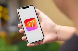 Savininko balsu prabilęs „iPhone“ ir kontaktų pasidalinimas prilietimu: 5 naujovės, kurias pasiūlys „iOS 17“ atnaujinimas
