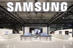 „Samsung“ pristatė neįtikėtiną ekraną, kokio rinkoje dar nėra buvę: naujasis sprendimas nustebins savo technologine pažanga, tačiau galima kaina – sunkiai įsivaizduojama