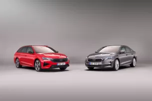 „Škoda“ pristatė atnaujintą perkamiausią savo modelį: naujasis „Octavia“ variantas pasiūlys naujus privalumus ir platų pasirinkimą