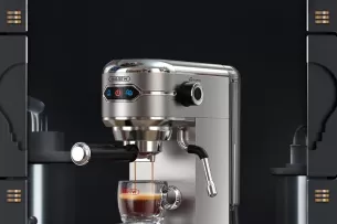 Lietuviai tiesiog šluoja šiuos kavos aparatus iš lentynų: tokio kokybiško produkto už žemą kainą nerasite niekur kitur, įsigykite kol dar neišpirko!