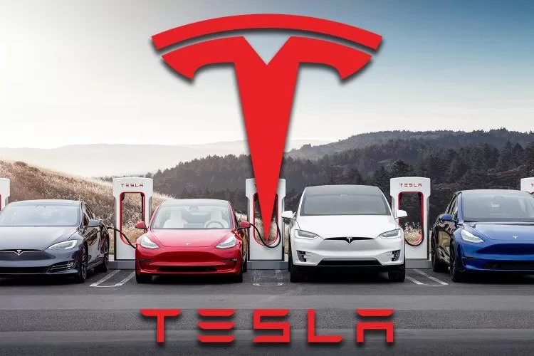 „Tesla“ elektromobiliai tuoj taps nebeįperkami: ir vėl pakeltos kainos, kurios tuoj pramuš lubas