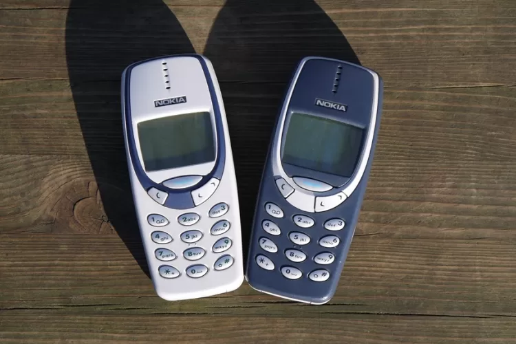Įdomūs faktai apie legendinę „Nokia 3310“: nuo guminių batų iki kodų Morzės abėcėle