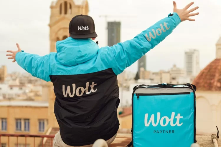 „Wolt“ auga it ant mielių: kurjerio-partnerio veiklą sostinėje galima pradėti per savaitę