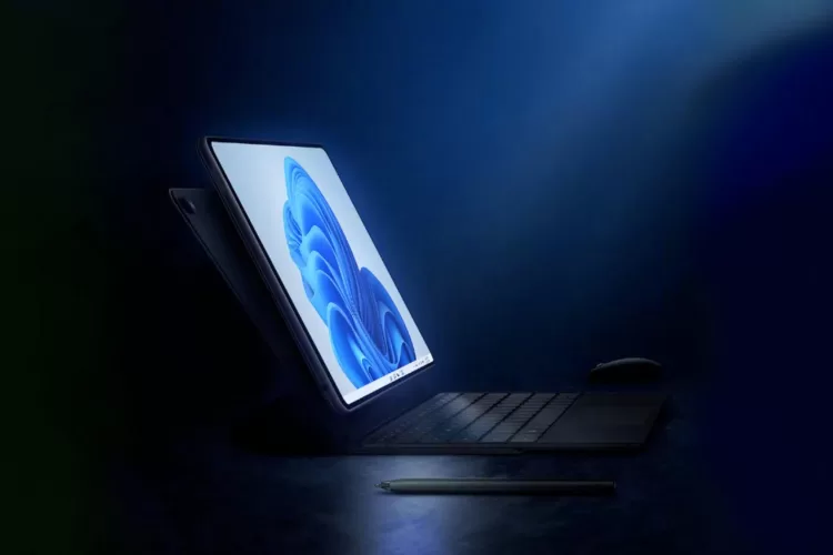„Huawei“ taikosi į kompiuterių rinką: pristatytas dėmesį kaustantis „MateBook E“ įrenginys