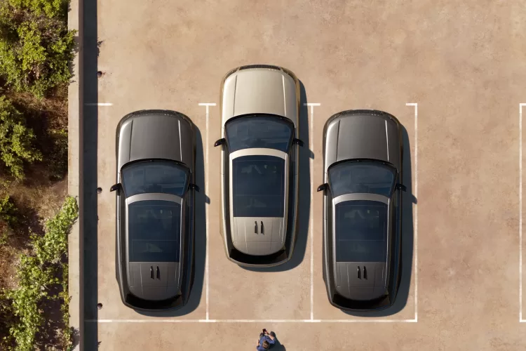 Naujasis „Range Rover“: ramybės šventovė, kurios duris galima užverti nuotoliniu būdu
