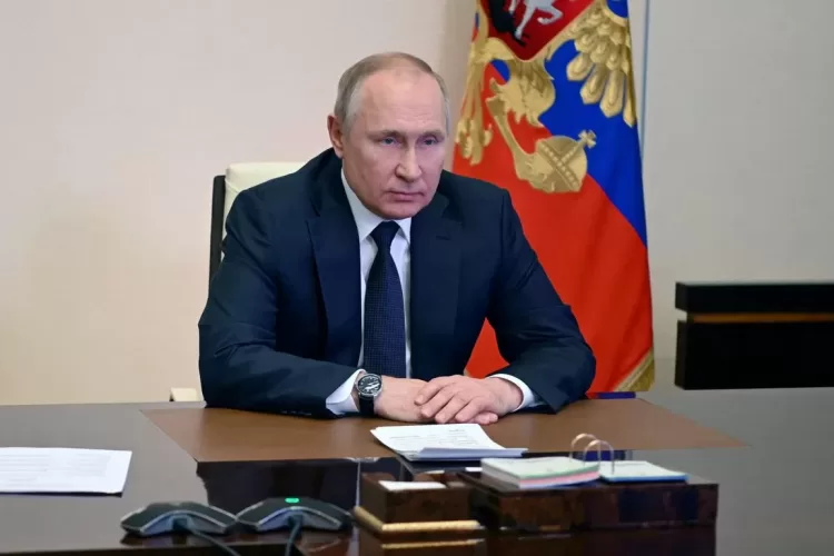 V.Putinas sudavė dar vieną smūgį savo konkurentams: priimtas įstatymas, ne juokais supykdęs opoziciją