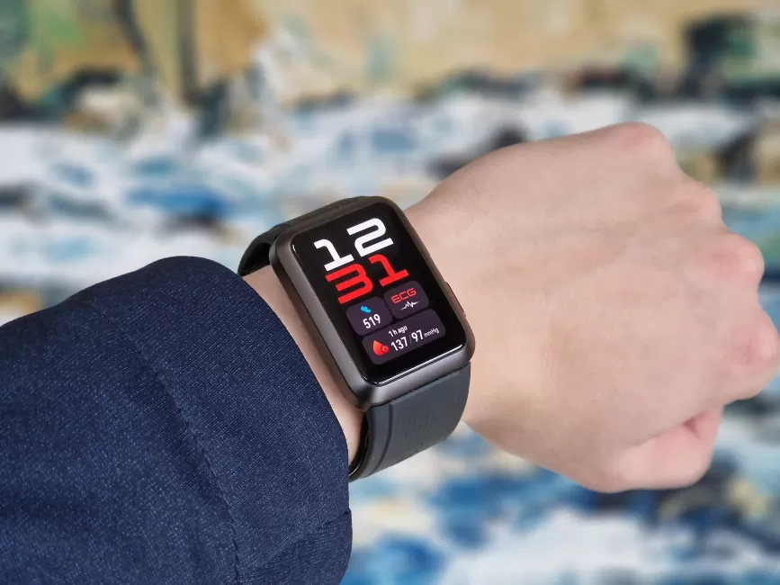 „Huawei Watch D” laikrodžio apžvalga: močiutei ir seneliui tai bus geriausia dovana po eglute