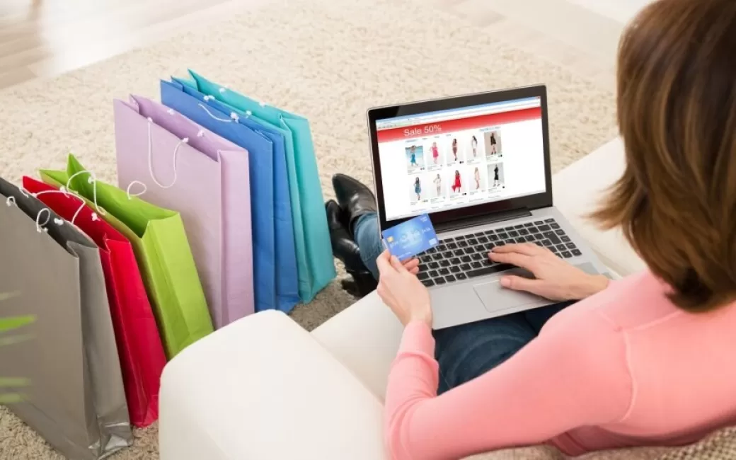 Kaip apsipirkti internetu, lyg fizinėje parduotuvėje? Viena gudrybė leidžia pirkinius gauti greičiau