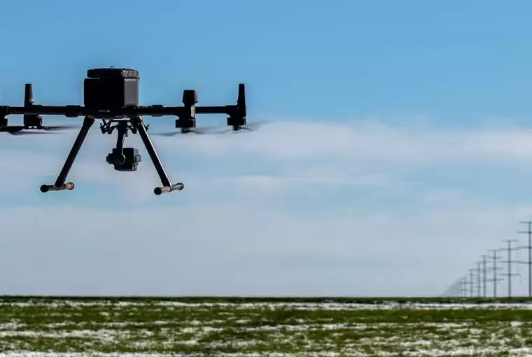 Gyvybes gelbstintis dronas jau ir Lietuvoje: DJI pristatė patobulintą „Matrice 300 RTK“ modelį