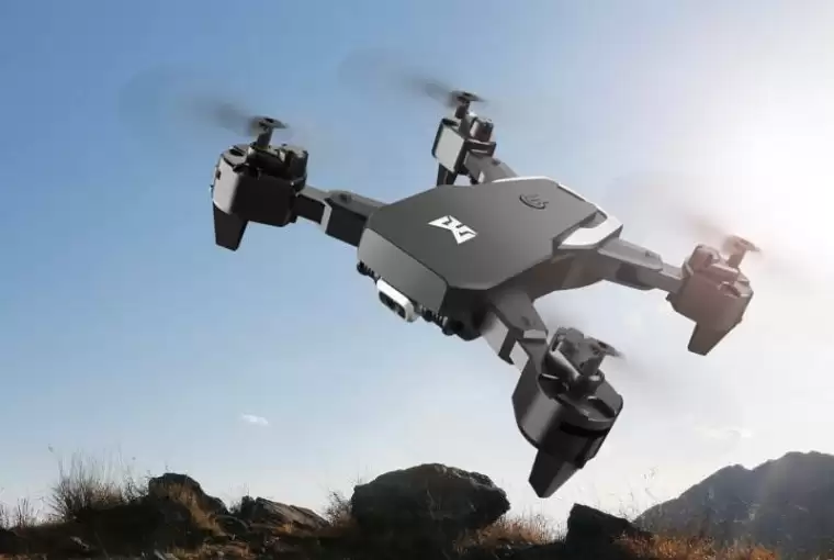 Išmokime pilotuoti šią vasarą: lengvai valdomas dronas su daugybe funkcijų - vos už €30,59