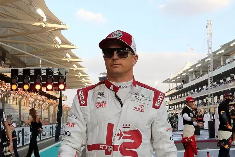 Kimi Räikkönen sugrįžta: greičiausias suomis dar kartą bandys laimę „NASCAR“