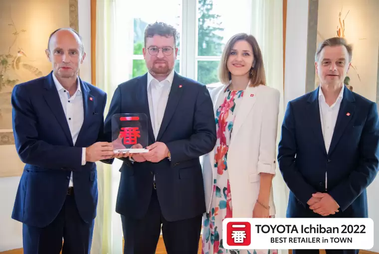 „Toyota“ apdovanojo geriausius Europoje automobilių pardavėjus, Lietuvoje titulu įvertinta „Tokvila“