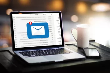 „Gmail” prieš „Outlook”: kas laimės el. pašto titanų mūšį?