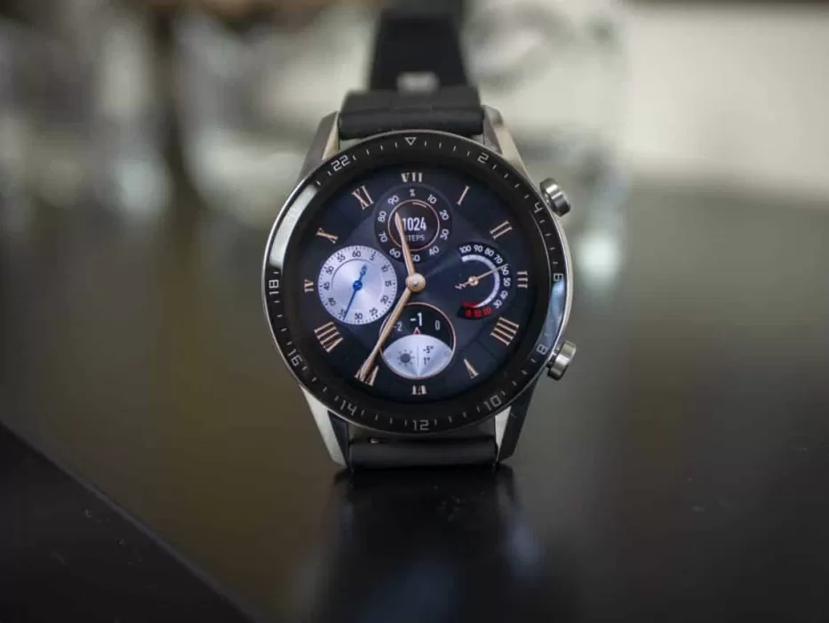 Štai kaip atrodys prabangusis „Huawei Watch GT 2 Pro” laikrodis: primins 2015 metų „Huawei Watch”