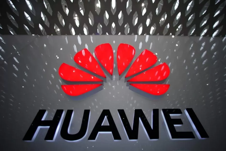 „Huawei“ kategoriškai prieštarauja bendrovę diskriminuojančiam JAV prekybos departamento sprendimui