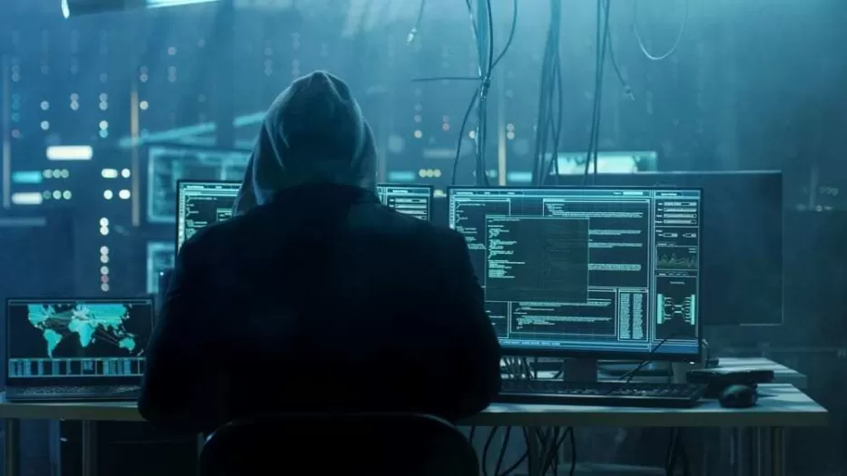 Kibernetiniai nusikaltėliai taikosi į stambų grobį: dažnėja atakos ne tik prieš privačius verslus, bet ir valstybines įstaigas