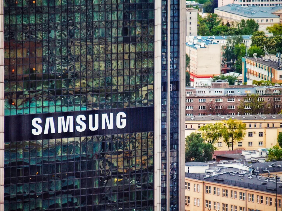 „Samsung“ meta milžiniškas investicijas: sieks išlaikyti savo lyderio vaidmenį
