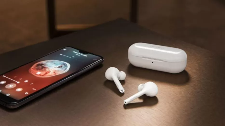 „Huawei” pristatė naujas belaides ausines: naujas dizainas, keletas patobulinimų ir dar mažesnė kaina