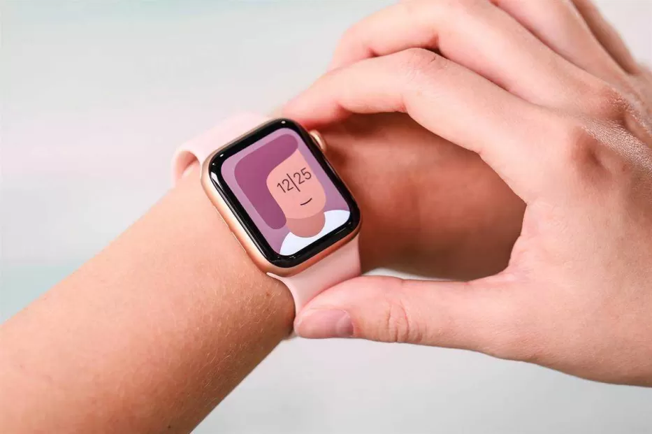 „Apple“ laikrodžiai gali sulaukti revoliucinio atnaujinimo: tokiomis savybėmis negali pasigirti joks kitas produktas, sužinokite ką sumąstė gamintojas