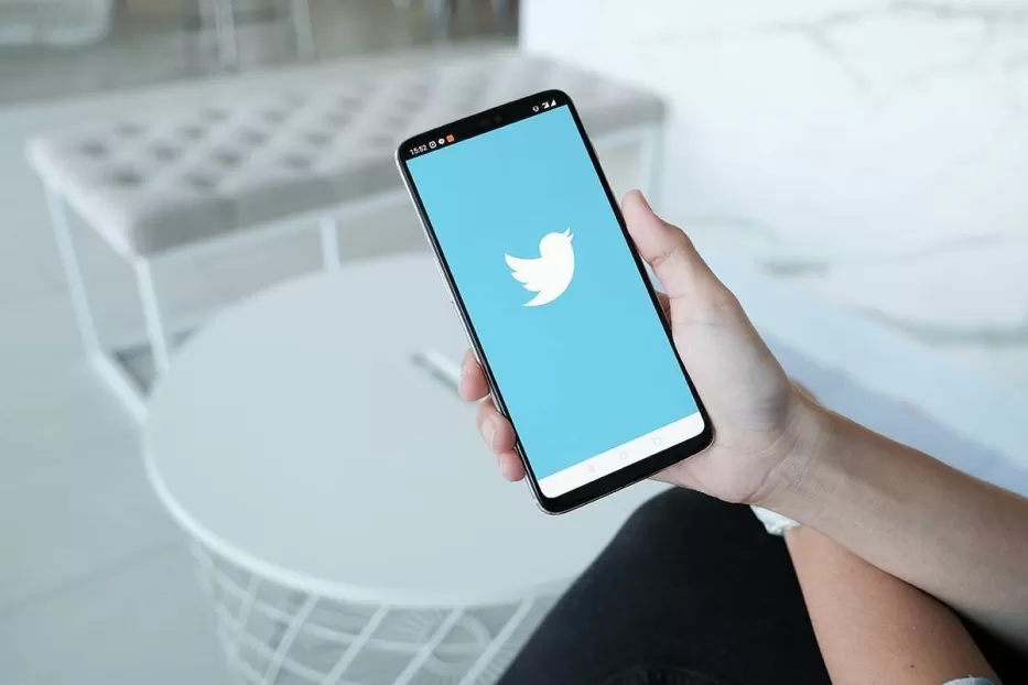 „Twitter“ pristato naują galimybę: nuo šiol bus galima susirašinėti ir privačiai, tačiau naujovė prieinama ne visiems