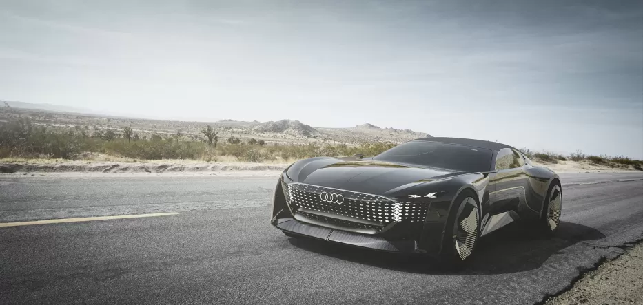 „Audi“ sudrebino automobilių pasaulį: pademonstruotas modelis iš ateities