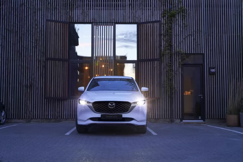 „Mazda“ atnaujino populiarųjį CX-5: dar daugiau elegancijos ir saugumo