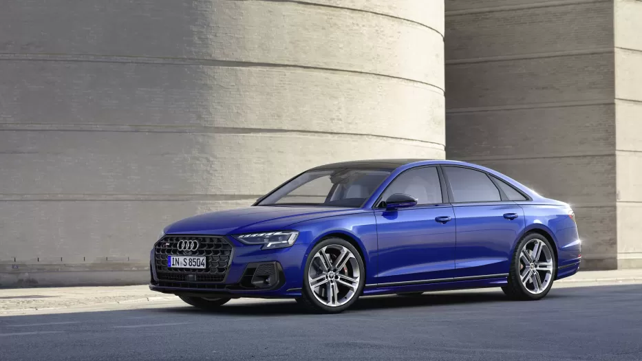„Audi“ atnaujino savo flagmaną: novatoriškos technologijos ir akį traukiantis dizainas