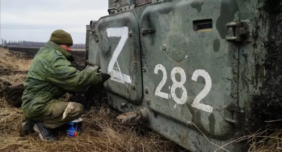 Rusų karinės technikos žymėjimas: ką reiškia paslaptingoji „Z“ ir kitos keistos raidės ant tankų?