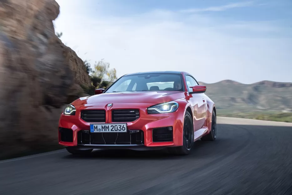 Sportinio vairavimo entuziastams – naujas, galu varomas „BMW M2“
