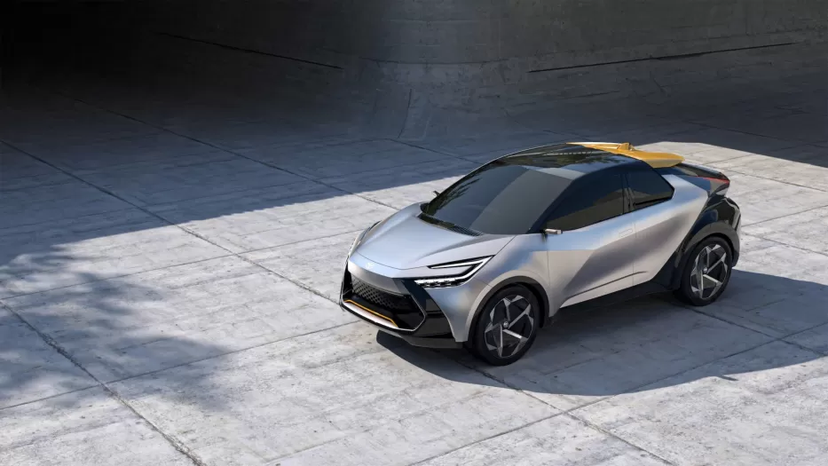 „Toyota C-HR Prologue“: naujasis modelis stebins dar ryškesnėmis linijomis