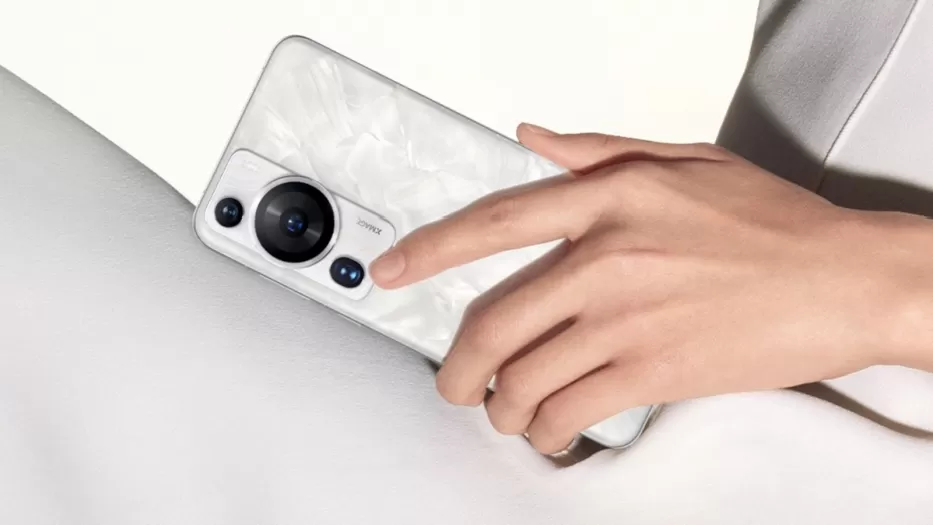 „Huawei“ ir vėl drebina išmaniųjų telefonų rinką: oficialiai pristatyti naujieji „P60“ serijos flagmanai
