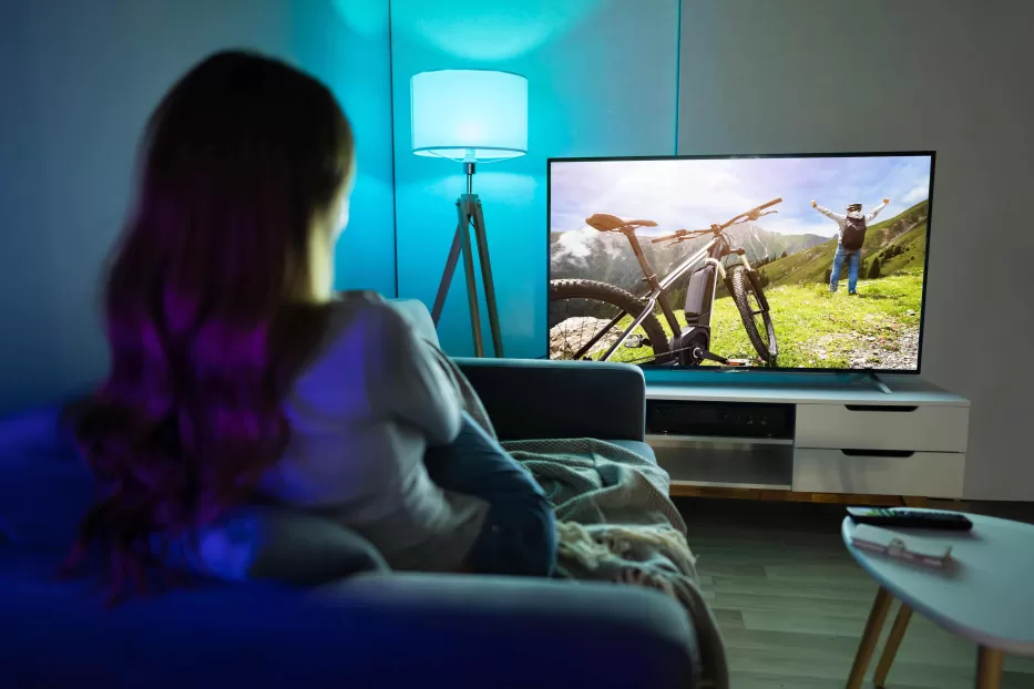 Televizorių gamintojai planuoja žengti į naują lygį: naujovės, kurios netrukus pakeis mūsų supratimą apie televizorius