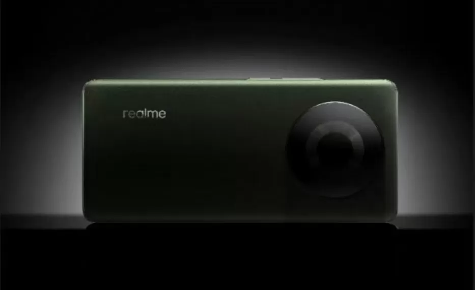 Pasirodė dar nepristatyto „Realme“ telefono nuotrauka: naujoji serija nustebins išskirtiniais dizaino sprendimais