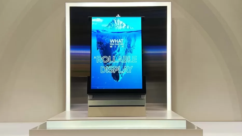 „Samsung“ demonstruoja neįtikėtiną technologinę pažangą: pademonstruotos naujos ekranų technologijos, kokių pasaulyje dar nėra buvę
