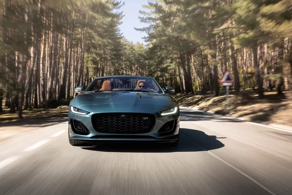 „Jaguar“ naujiems automobiliams suteiks 5 metų garantiją