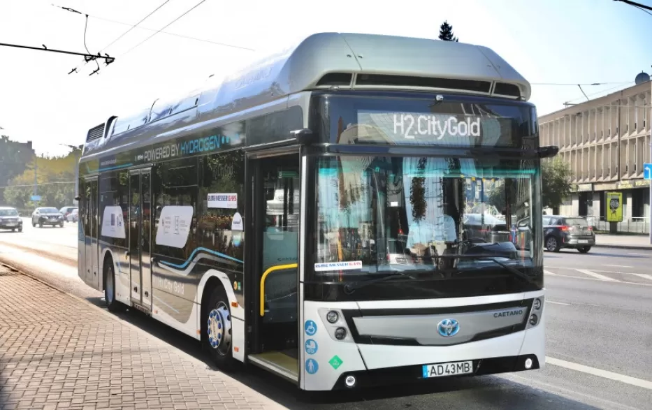 Vilniaus gatvėmis riedės vandeniliu varomi autobusai