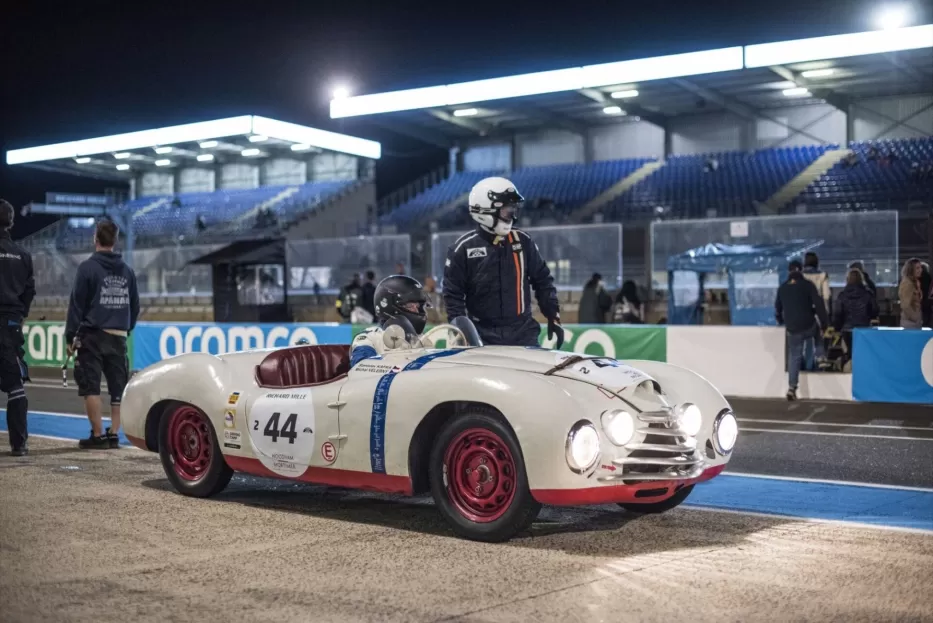 Sugrįžimas į trasą: „Škoda Sport“ varžėsi „Le Mans Classic“ lenktynėse