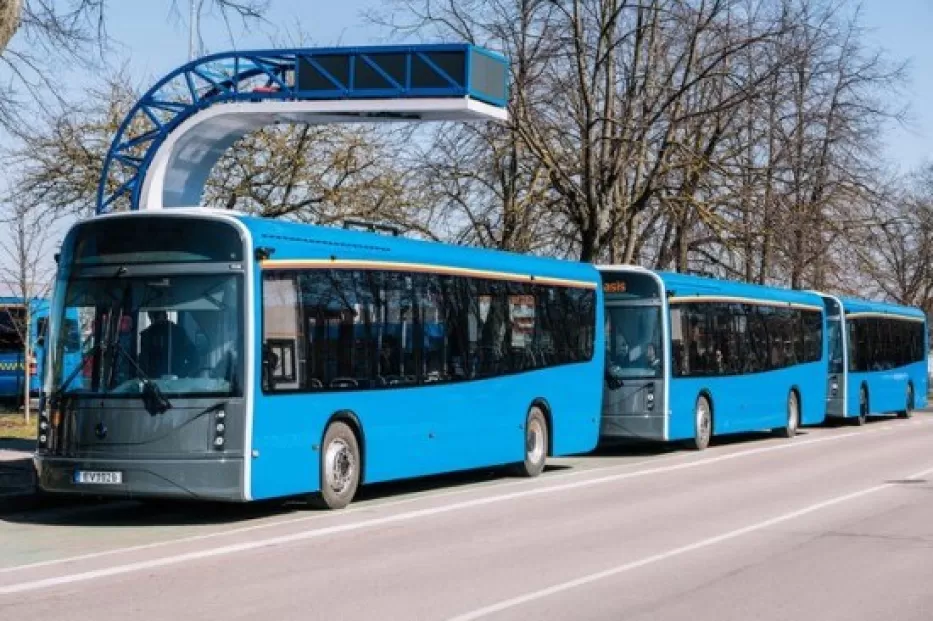 100 proc. elektrinis lietuviškas „Dancer“ autobusas debiutuos „Busworld 2023“ parodoje