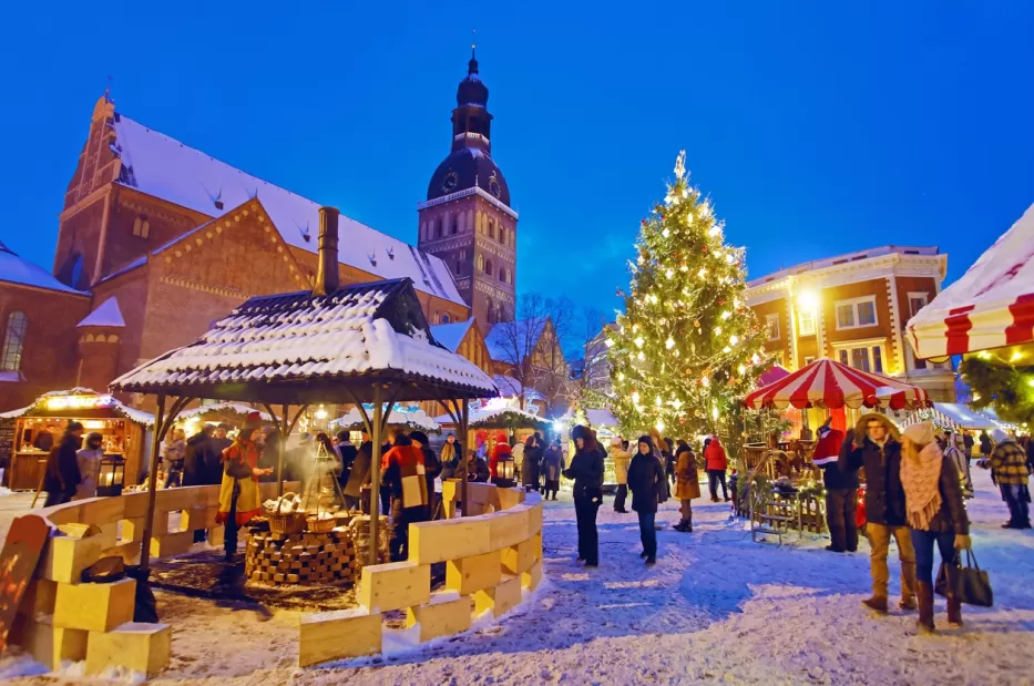 Kalėdinės kelionės, kurios nustebins savo žema kaina: dalis lietuvių ima paskolas kelionėms, tačiau ekspertai turi puikių pasiūlymų nenorintiems išlaidauti