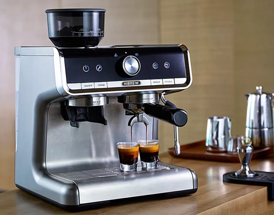 Ieškantiems naujo kavos aparato: 3 puikūs kavos aparatai, kurie sulaukia milžiniško internautų dėmesio, o dabar dar ir parduodami už neįtikėtinai žemą kainą